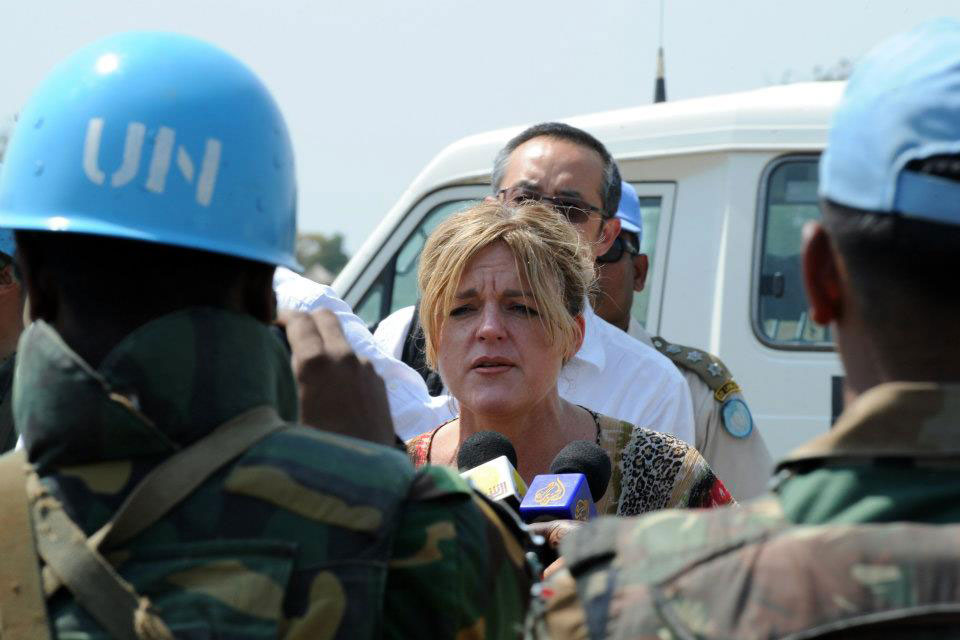  http://www.un.org/News/dh/photos/large/2012/January/01-19-2012hildejonglei.jpg